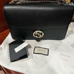 Authentic GUCCI - Interlocking GG Shoulder Bag